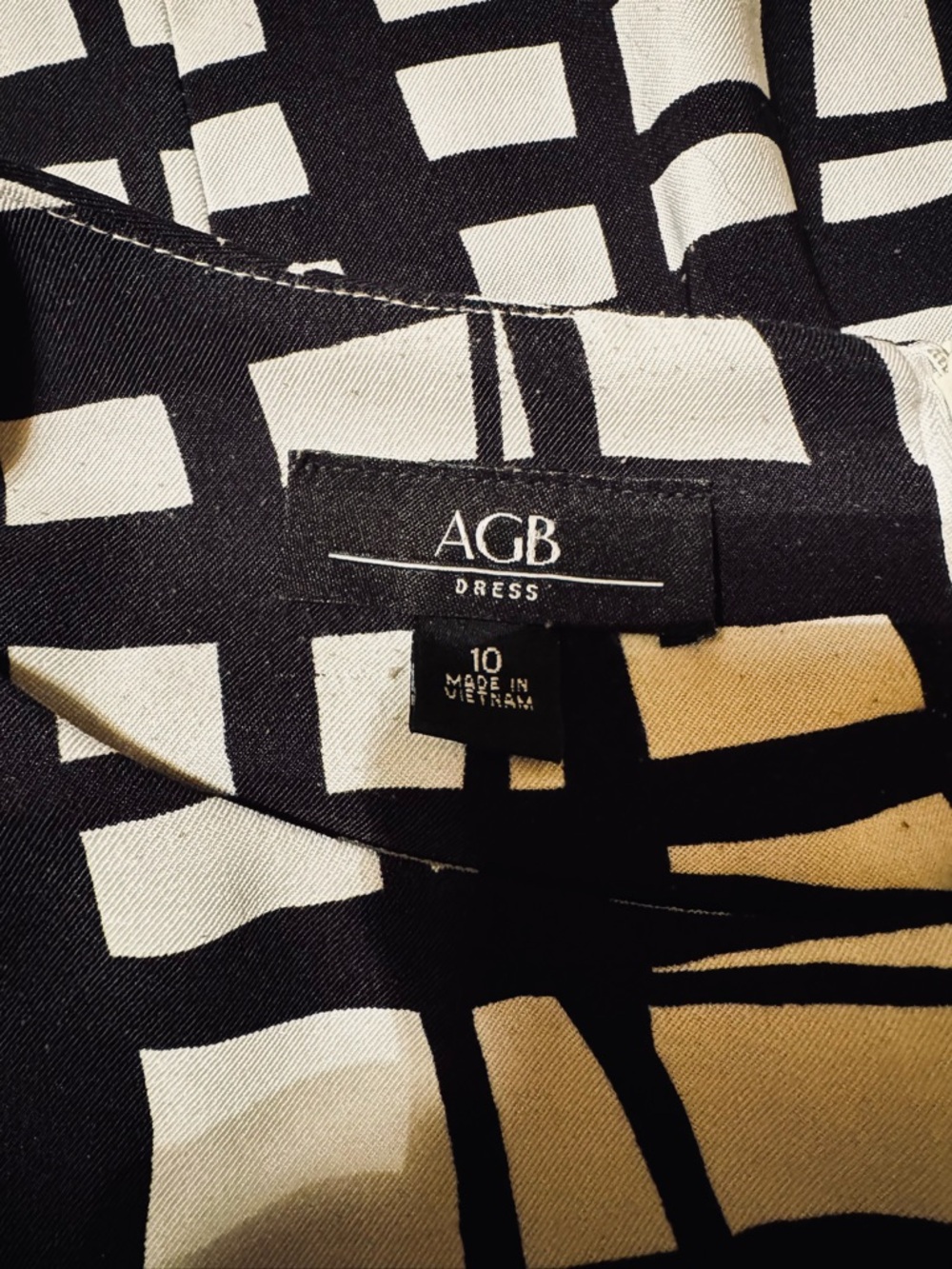 AGB Black & White Grid‎ Sheath Dress - Picture 3 of 5
